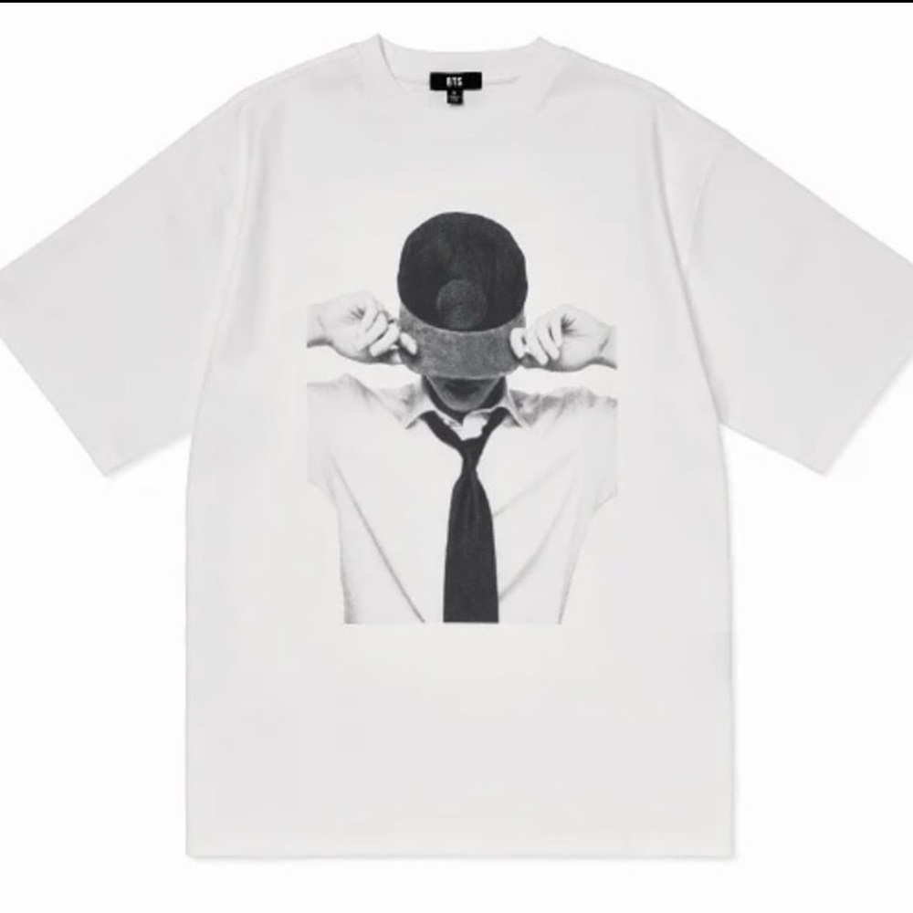 BTS | Arirang Merch | Jin S/S Faceless tee